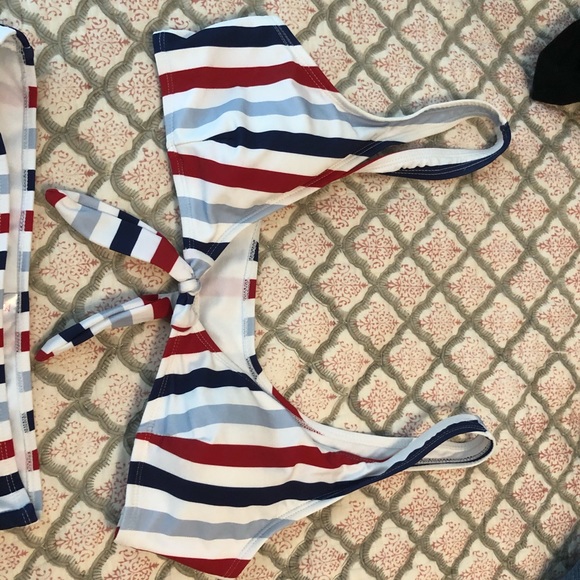 Bathing suit - Picture 2 of 6